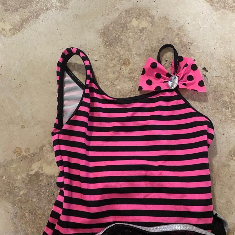 Dance Attire - Picture 2 of 6